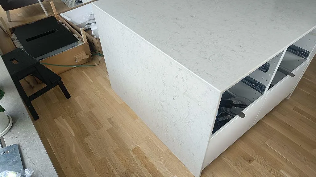 Køkkenbordplade i Silestone Snowy Ibiza, Oxie – billede 8