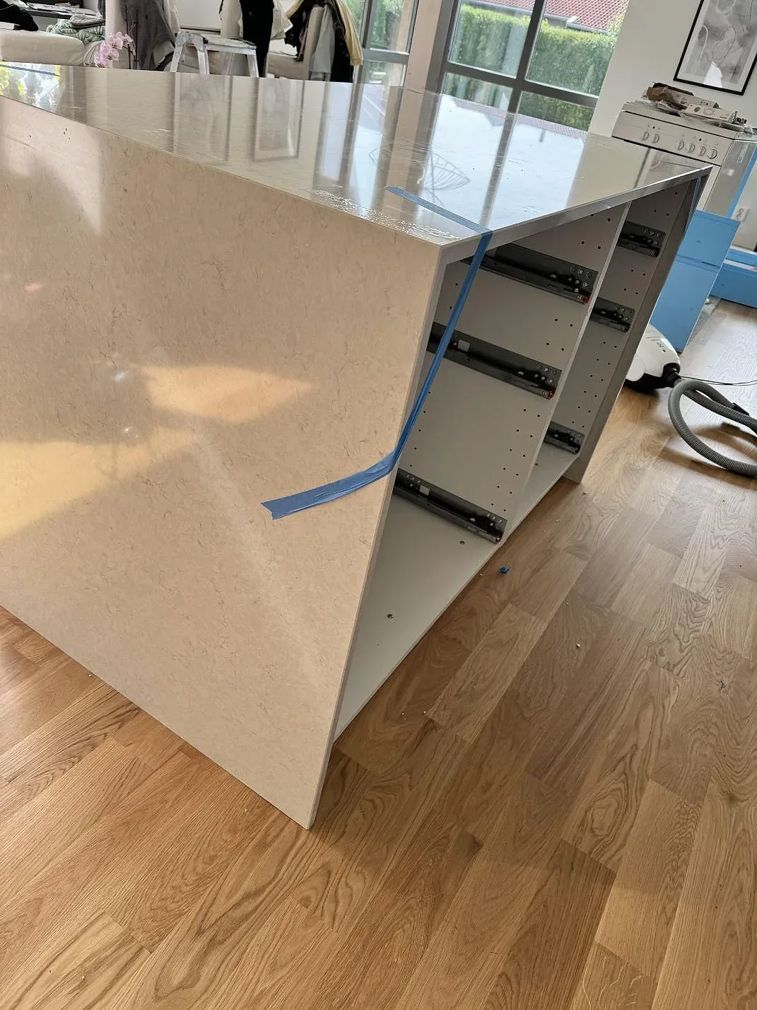 Køkkenbordplade i Silestone Snowy Ibiza, Rydebäck – billede 4