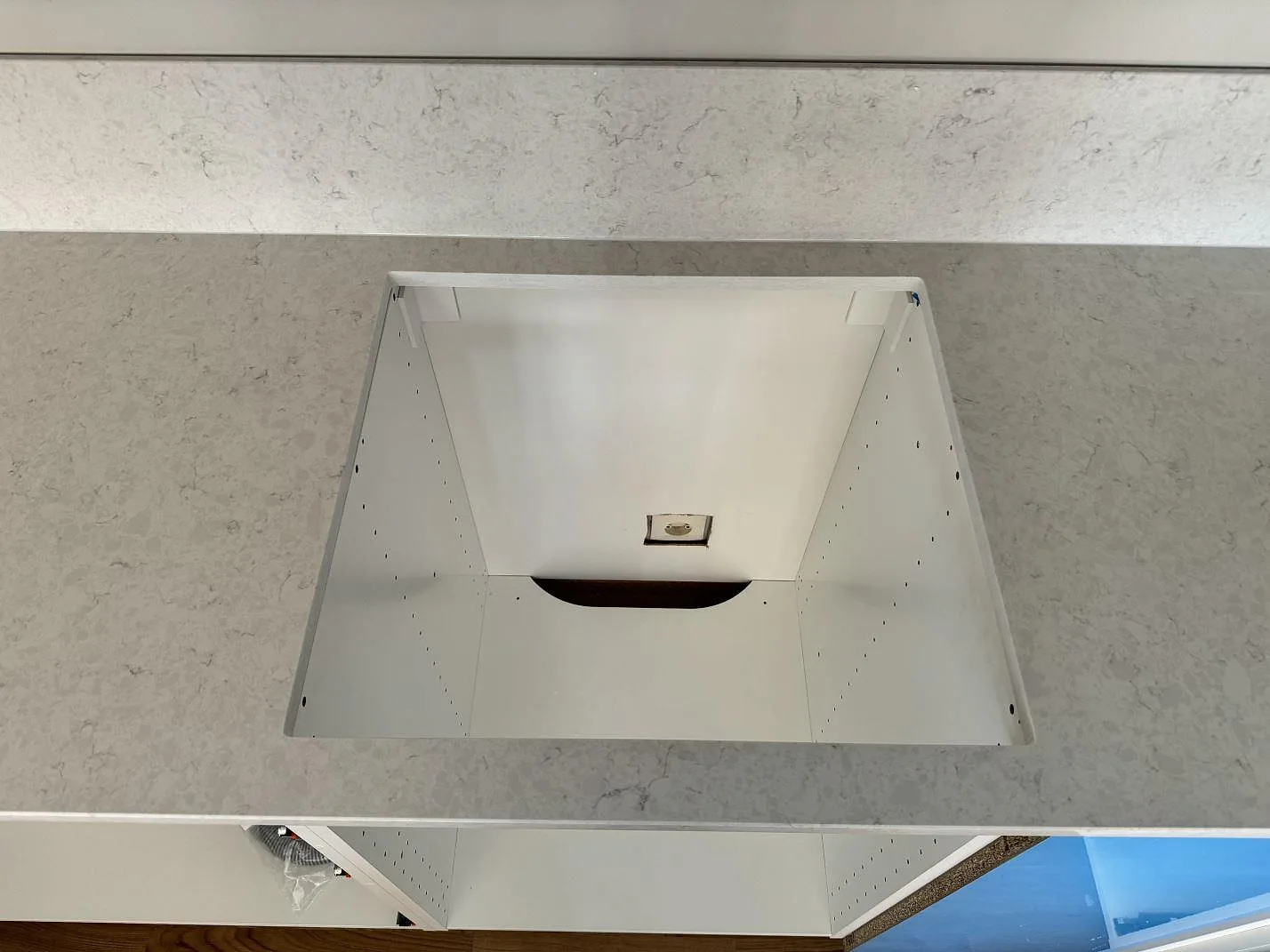 Køkkenbordplade i Silestone Snowy Ibiza, Rydebäck – billede 2