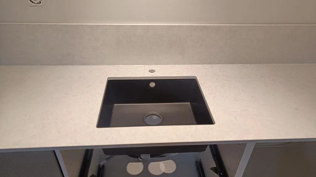 Køkkenbordplade i Silestone Snowy Ibiza, Rydebäck – billede 3