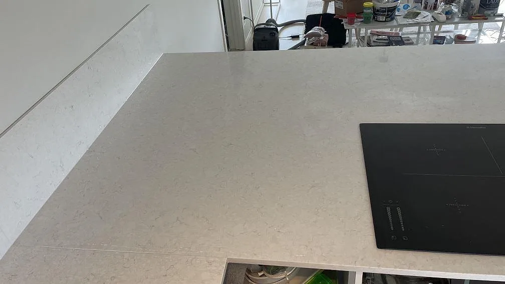 Køkkenbordplade i Silestone Snowy Ibiza, Rydebäck – billede 4