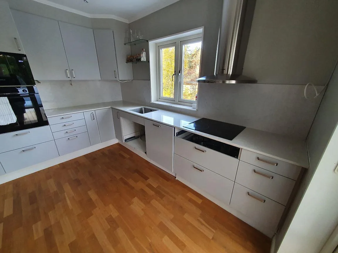 Køkkenbordplade i Silestone Snowy Ibiza, Saltsjö-Boo – billede 4