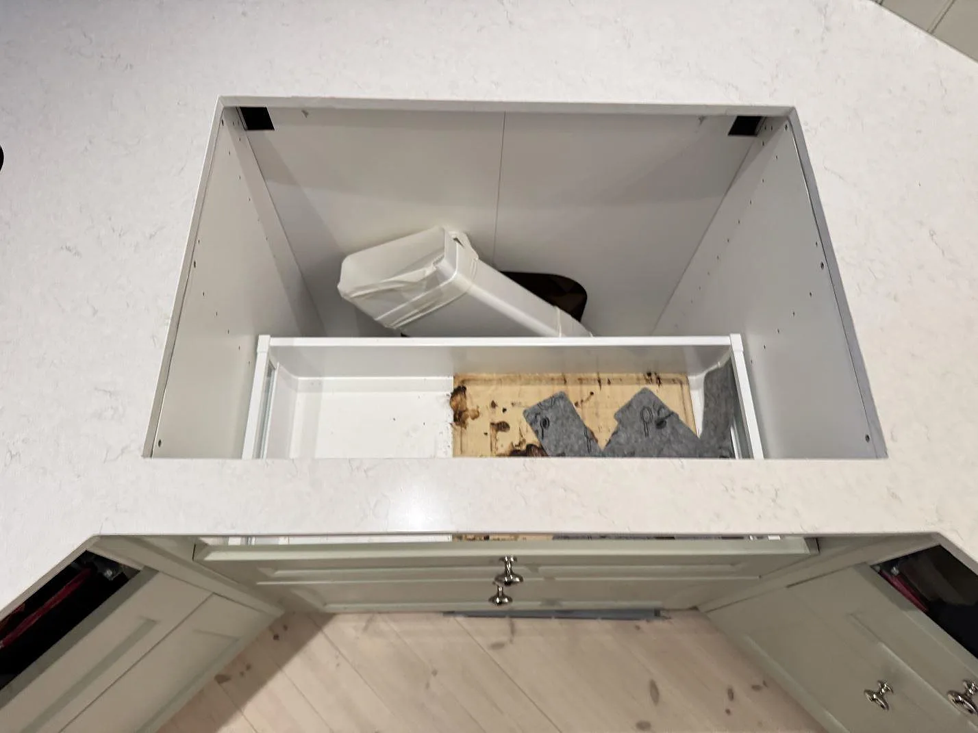 Køkkenbordplade i Silestone Snowy Ibiza, Sjuntorp – billede 8