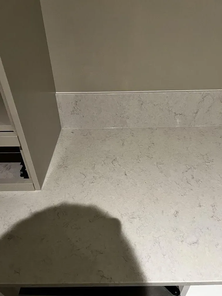 Køkkenbordplade i Silestone Snowy Ibiza, Skummeslövsstrand – billede 7