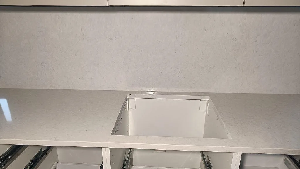 Køkkenbordplade i Silestone Snowy Ibiza, Skurup – billede 6