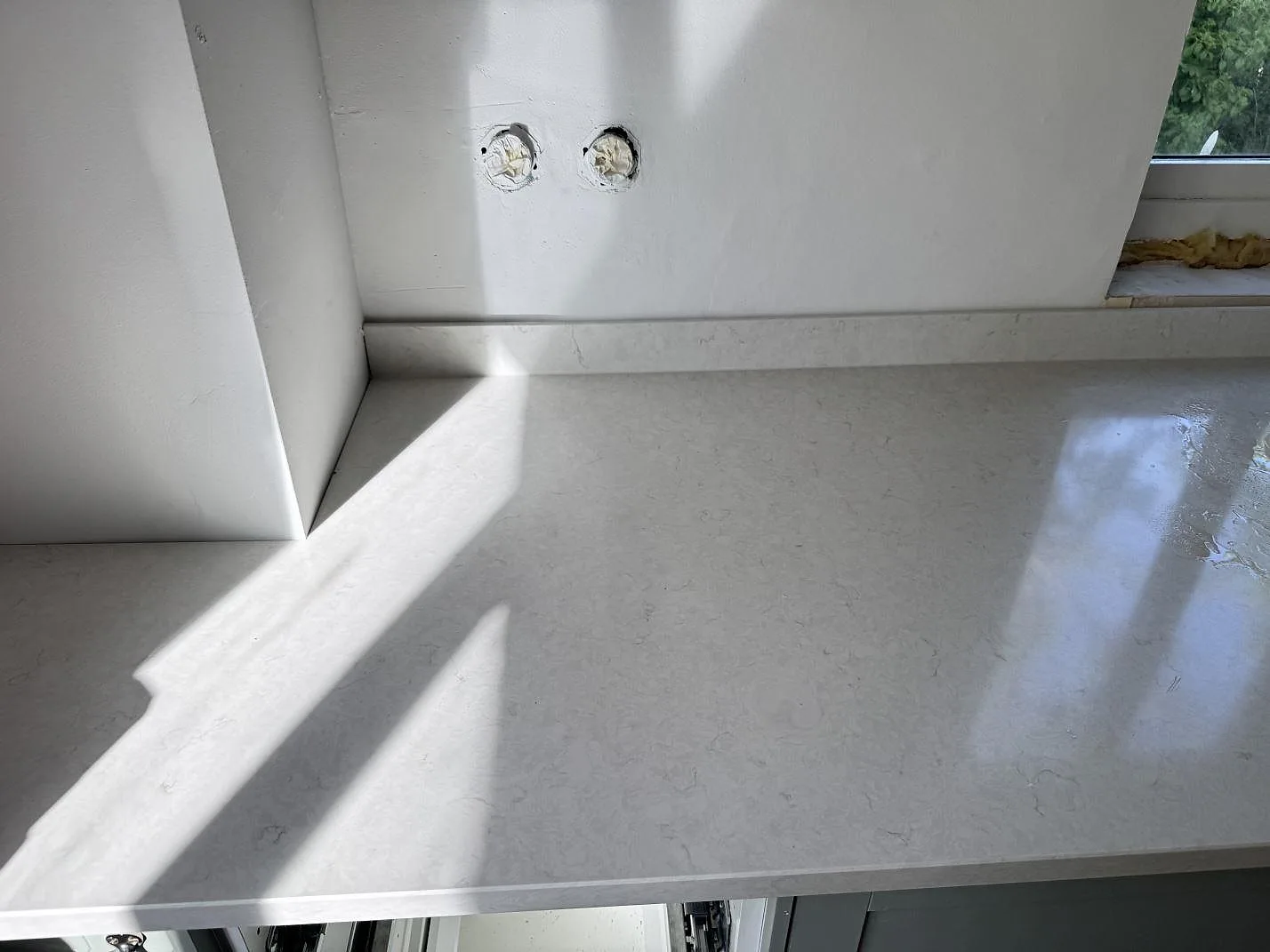 Køkkenbordplade i Silestone Snowy Ibiza, Smygehamn – billede 8