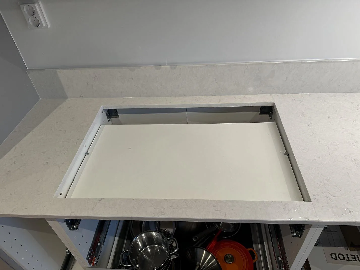 Køkkenbordplade i Silestone Snowy Ibiza, Staffanstorp – billede 5