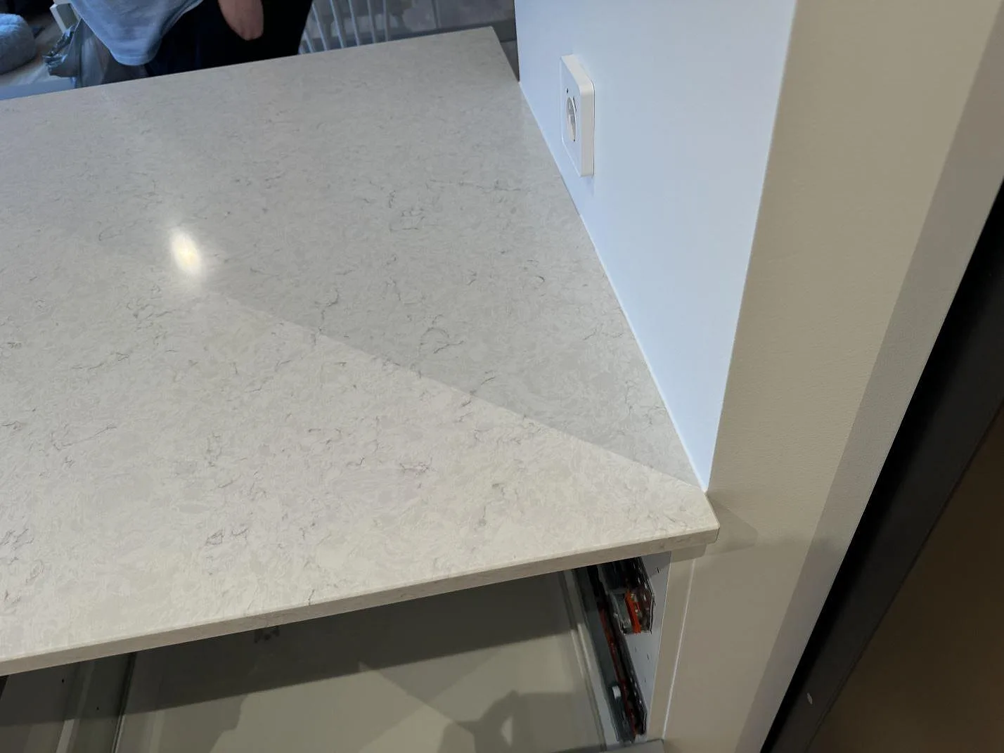 Køkkenbordplade i Silestone Snowy Ibiza, Staffanstorp – billede 8