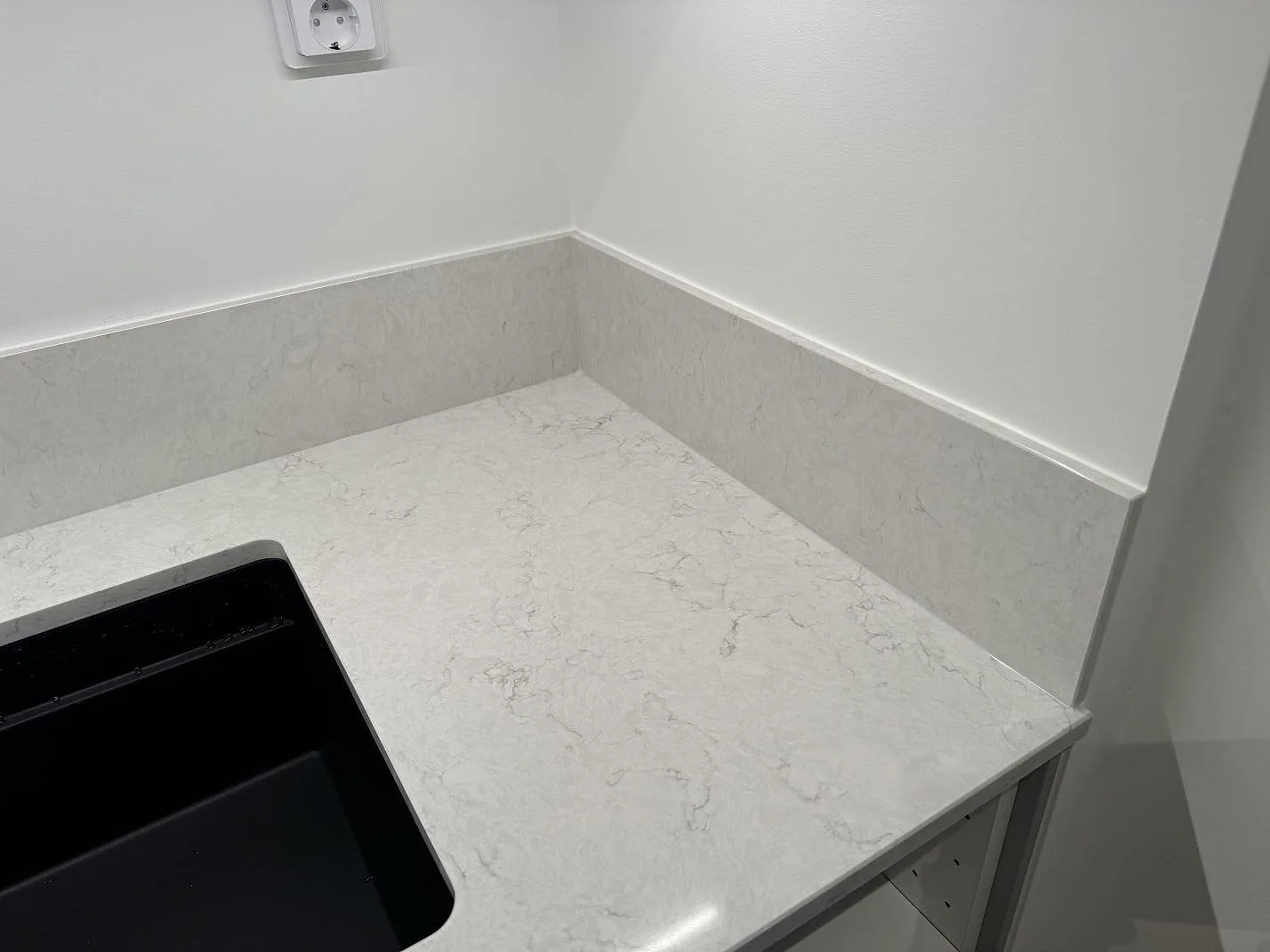 Køkkenbordplade i Silestone Snowy Ibiza, Staffanstorp – billede 3