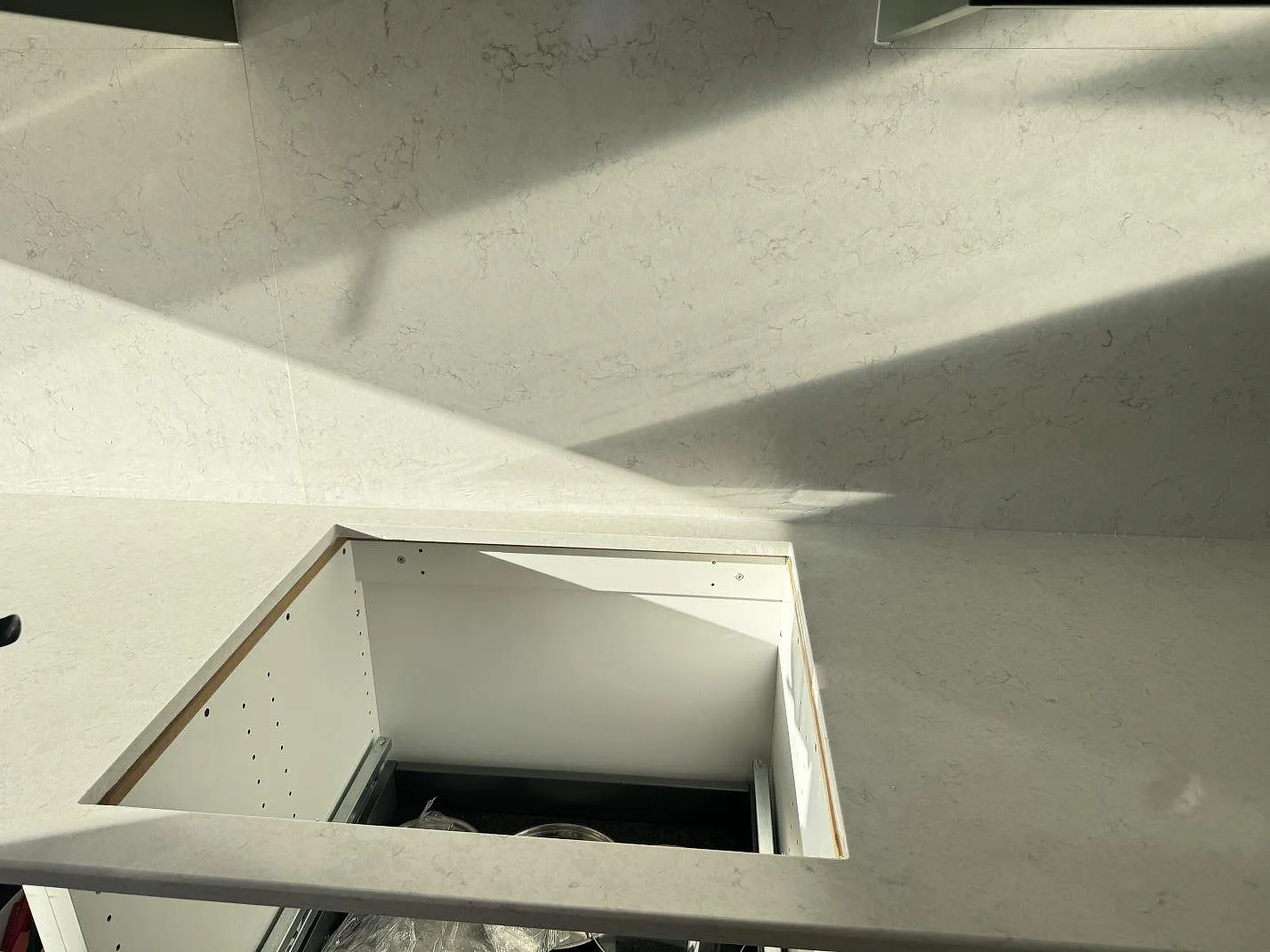 Køkkenbordplade i Silestone Snowy Ibiza, Staffanstorp – billede 6