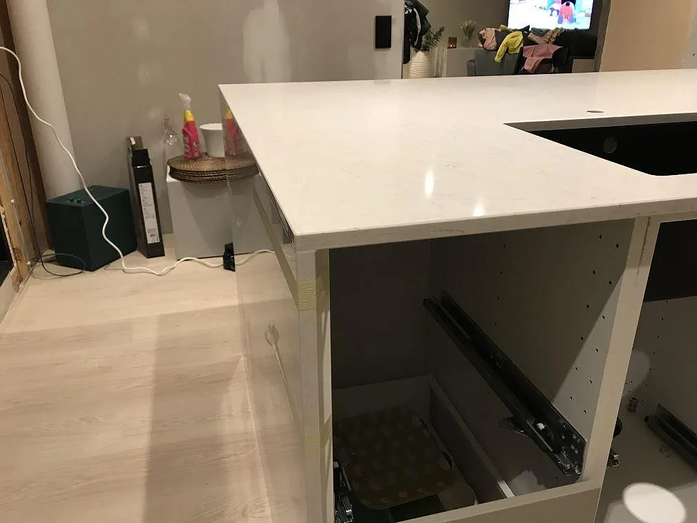 Køkkenbordplade i Silestone Snowy Ibiza, Steninge – billede 6