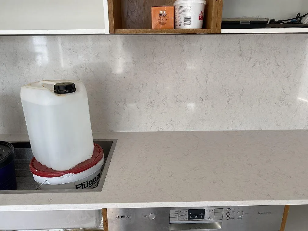 Køkkenbordplade i Silestone Snowy Ibiza, Steninge – billede 4