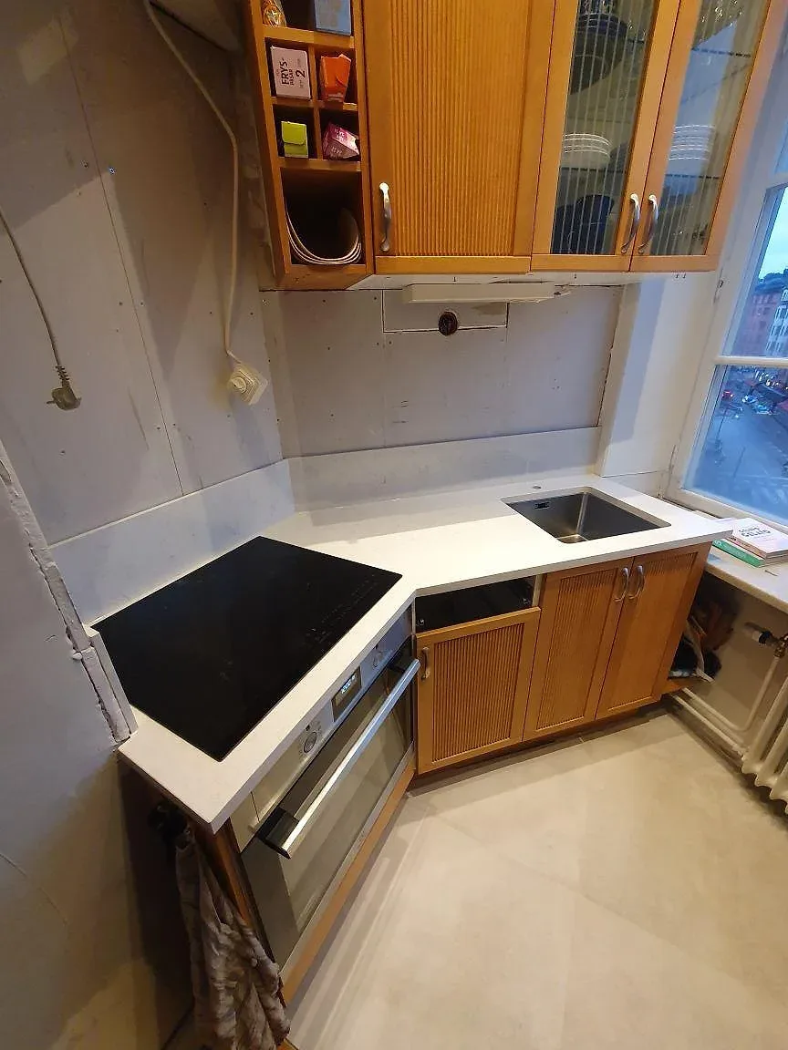 Køkkenbordplade i Silestone Snowy Ibiza, Stockholm – billede 3
