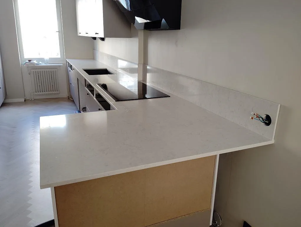 Køkkenbordplade i Silestone Snowy Ibiza, Stockholm