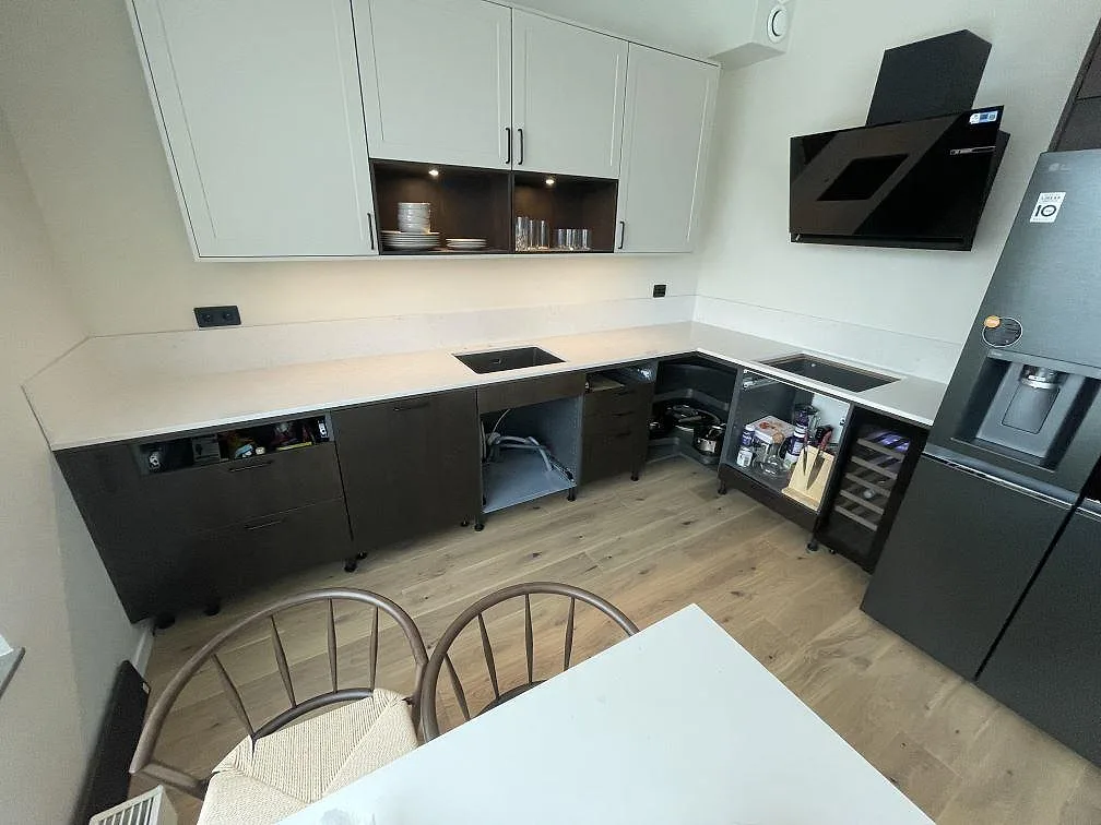 Køkkenbordplade i Silestone Snowy Ibiza, Stockholm – billede 2