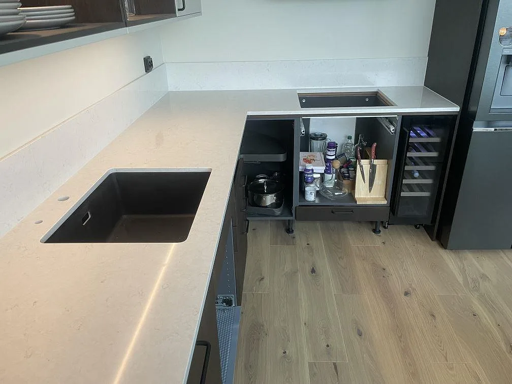 Køkkenbordplade i Silestone Snowy Ibiza, Stockholm – billede 4