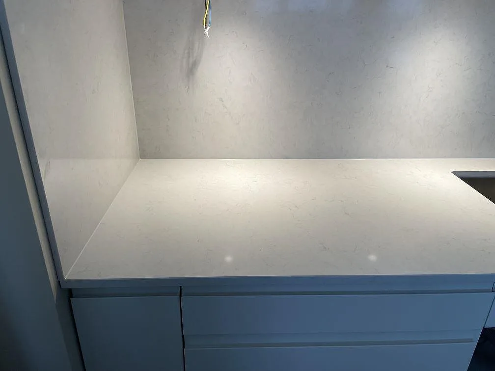 Køkkenbordplade i Silestone Snowy Ibiza, Sundbyberg – billede 5