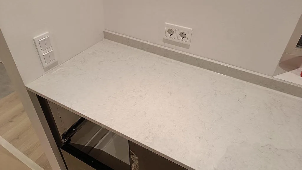 Køkkenbordplade i Silestone Snowy Ibiza, Svedala – billede 5