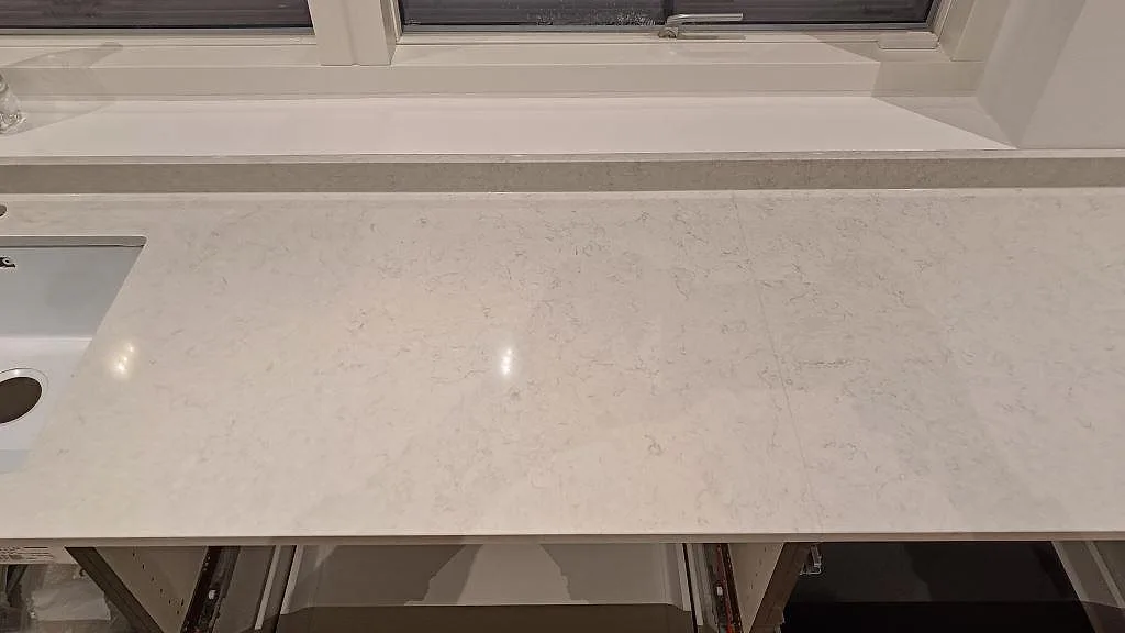 Køkkenbordplade i Silestone Snowy Ibiza, Svedala – billede 6