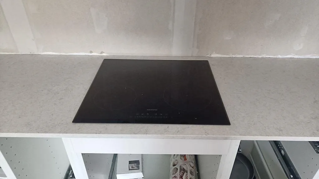 Køkkenbordplade i Silestone Snowy Ibiza, Svedala – billede 7