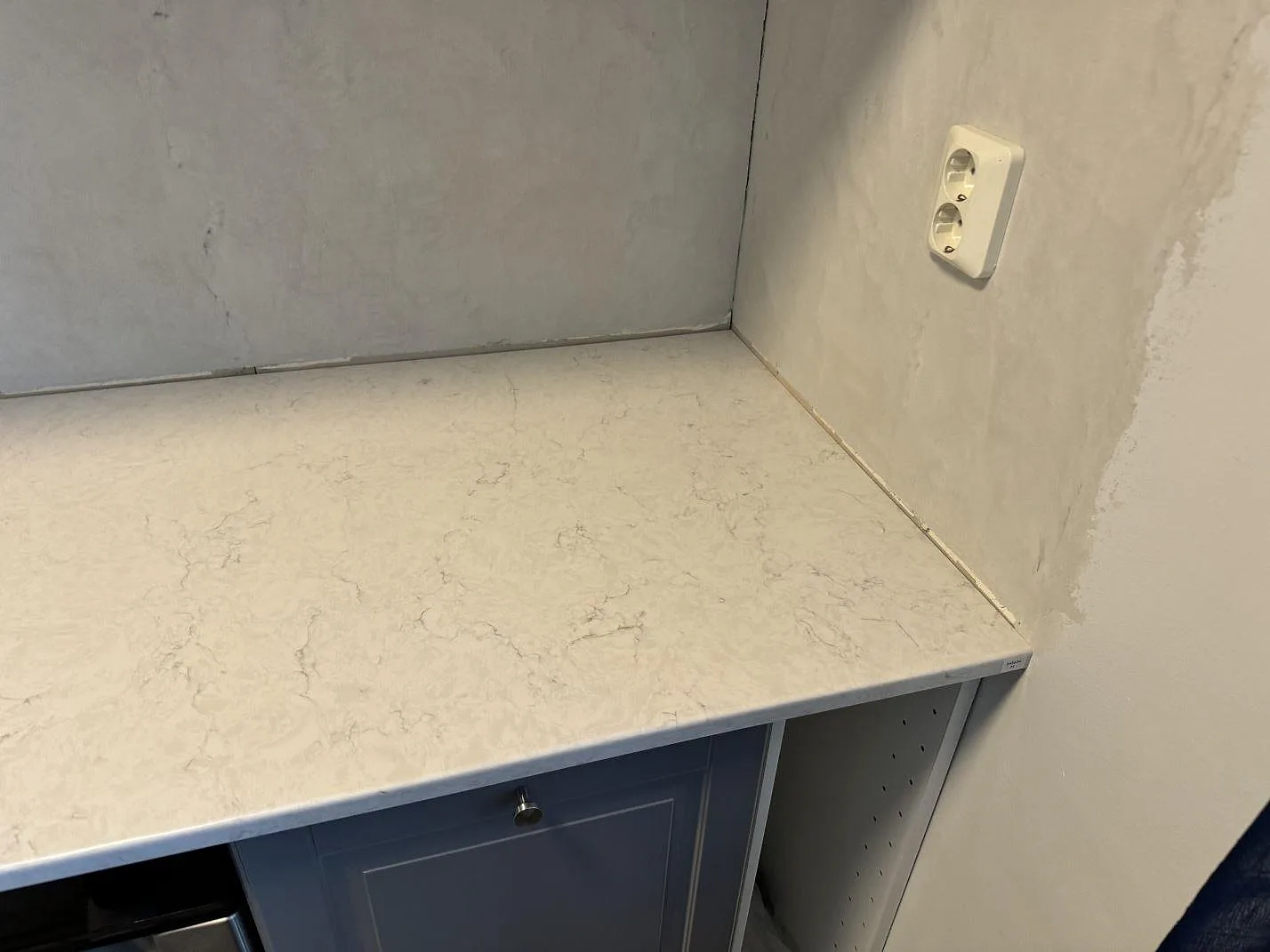 Køkkenbordplade i Silestone Snowy Ibiza, Svedala – billede 6