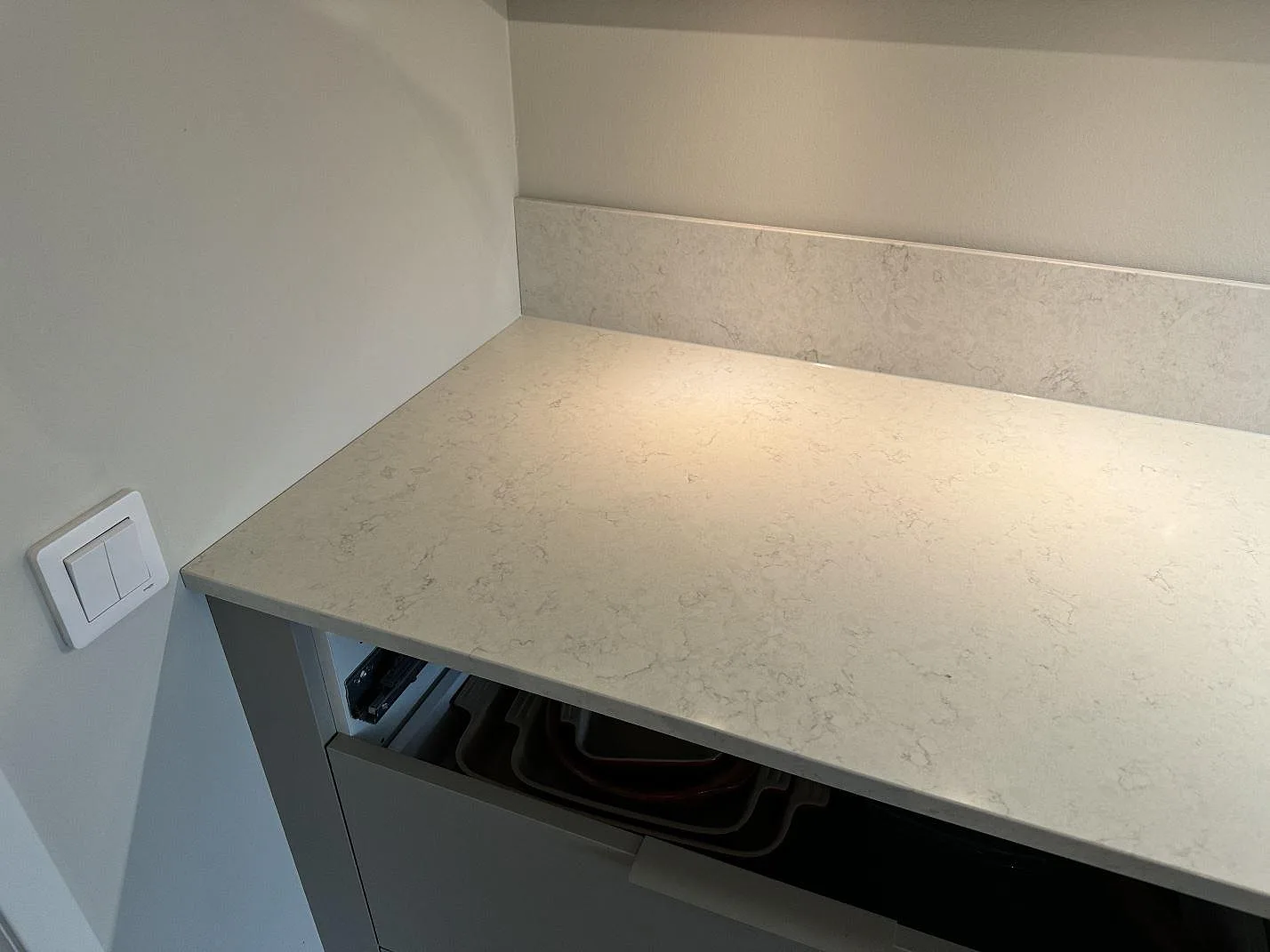 Køkkenbordplade i Silestone Snowy Ibiza, Torslanda – billede 5