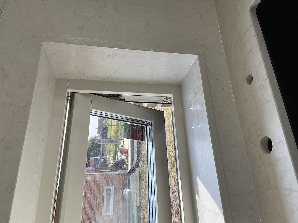 Køkkenbordplade i Silestone Snowy Ibiza, Trelleborg – billede 4