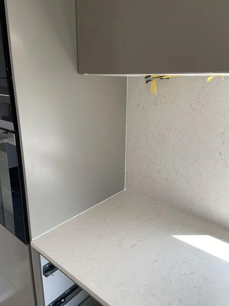 Køkkenbordplade i Silestone Snowy Ibiza, Trelleborg – billede 3