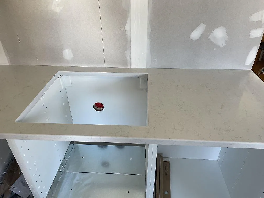 Køkkenbordplade i Silestone Snowy Ibiza, Trollhättan – billede 5