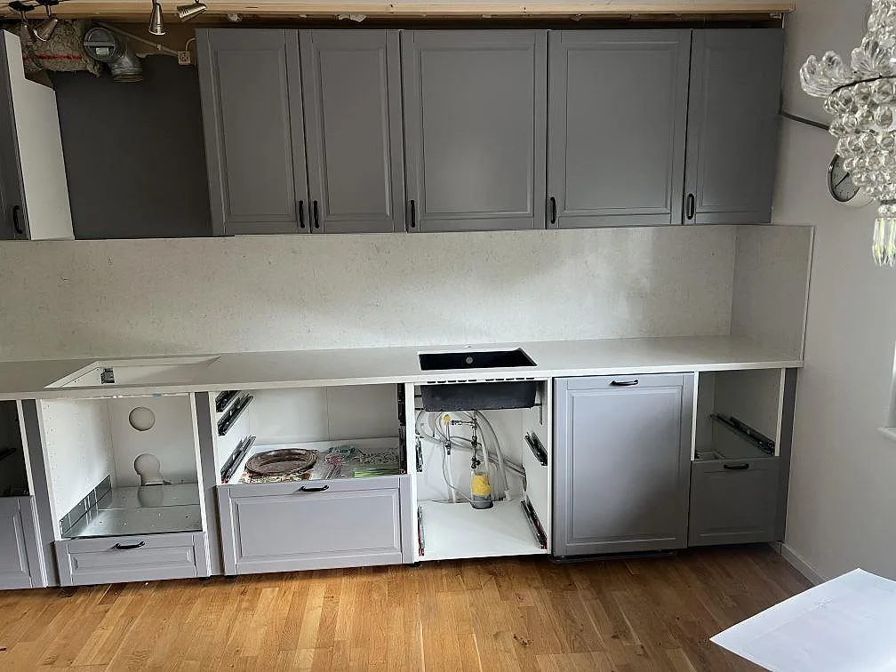 Gennemført projekt: Køkkenbordplade i Silestone Snowy Ibiza, Tungelsta.