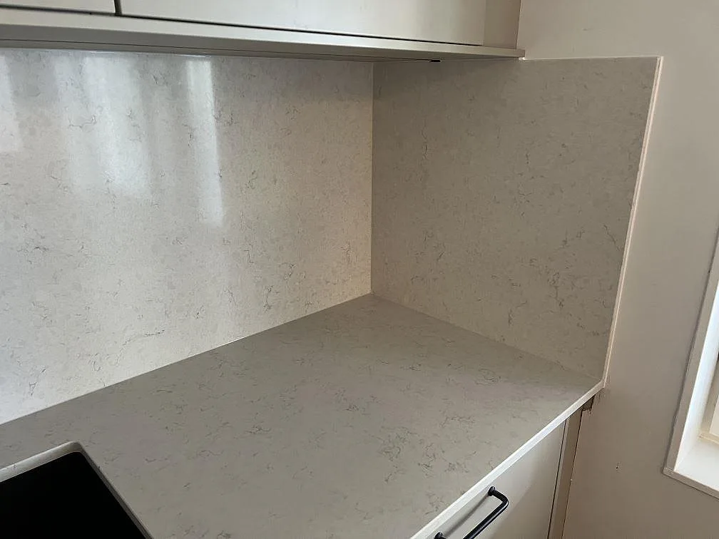 Køkkenbordplade i Silestone Snowy Ibiza, Värnamo – billede 2