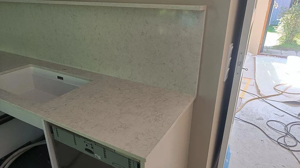 Køkkenbordplade i Silestone Snowy Ibiza, Västra Frölunda – billede 3
