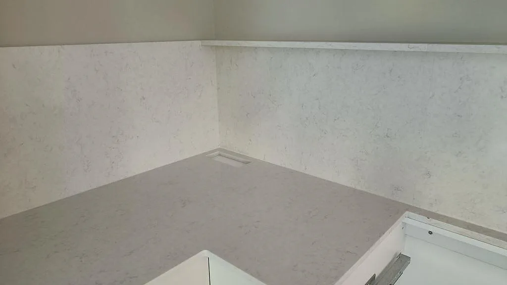 Køkkenbordplade i Silestone Snowy Ibiza, Västra Frölunda – billede 8
