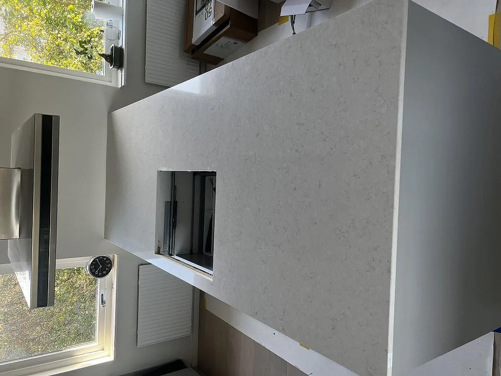 Køkkenbordplade i Silestone Snowy Ibiza, Västra Frölunda – billede 2