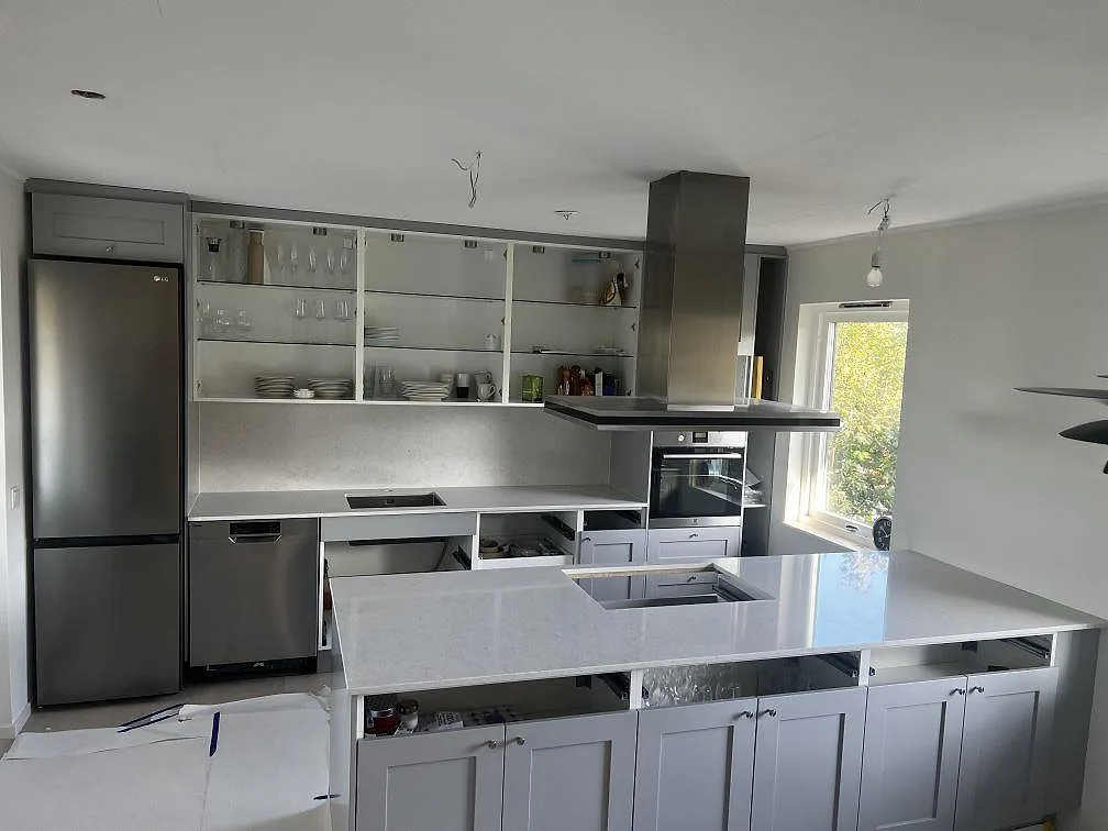 Køkkenbordplade i Silestone Snowy Ibiza, Västra Frölunda
