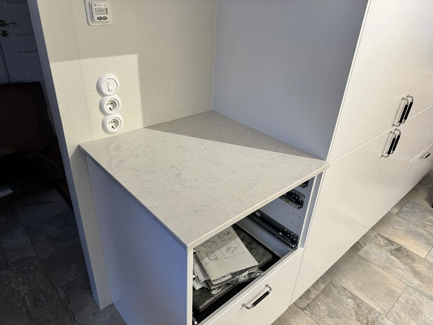 Køkkenbordplade i Silestone Snowy Ibiza, Västra Frölunda – billede 6