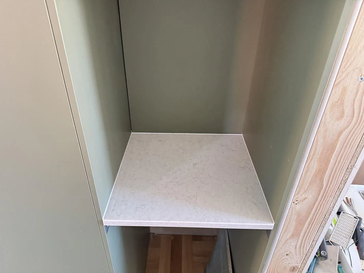 Køkkenbordplade i Silestone Snowy Ibiza, Västra Frölunda – billede 8