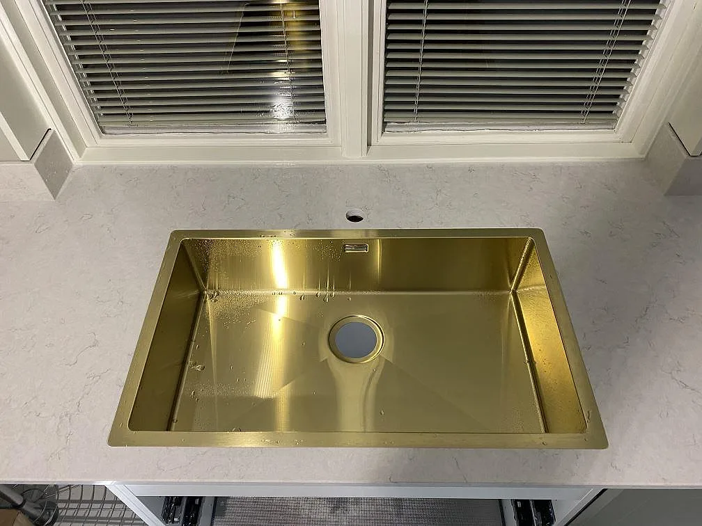 Køkkenbordplade i Silestone Snowy Ibiza, Växjö – billede 5