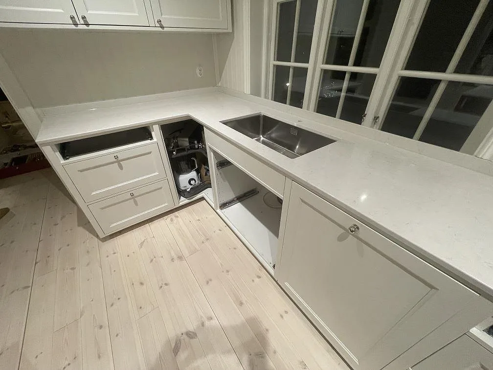 Køkkenbordplade i Silestone Snowy Ibiza, Vallentuna – billede 5