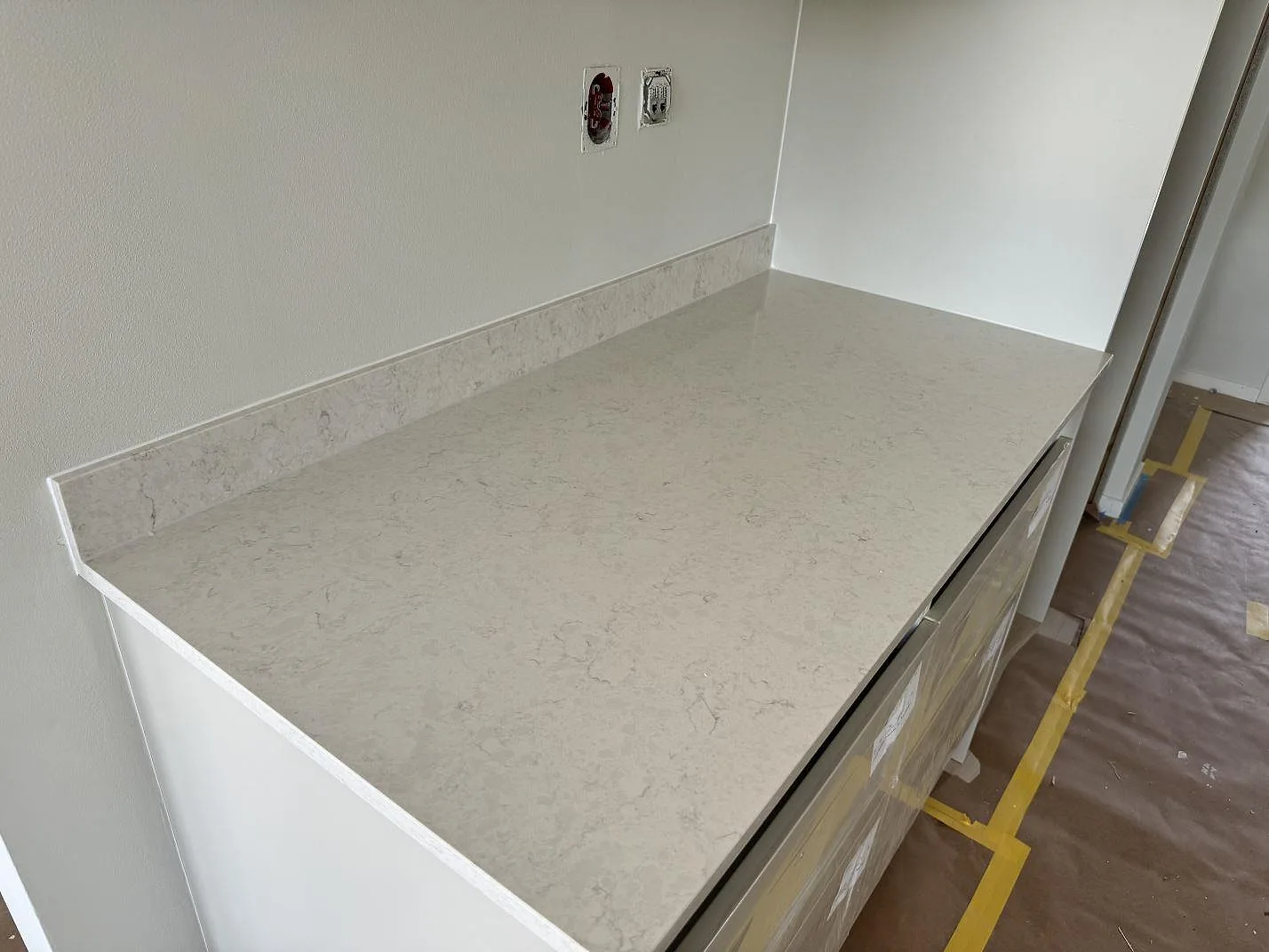 Køkkenbordplade i Silestone Snowy Ibiza, Varberg – billede 2