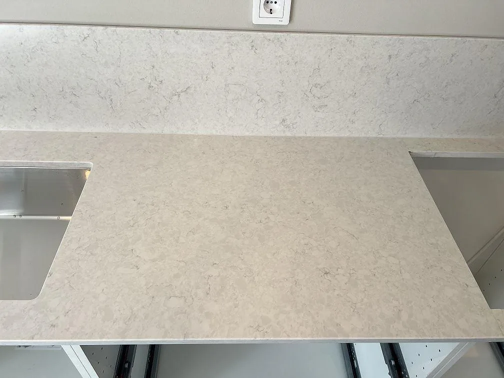 Køkkenbordplade i Silestone Snowy Ibiza, Veberöd – billede 3