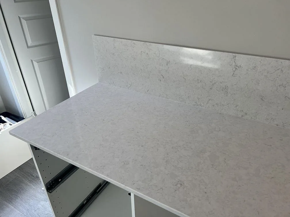 Køkkenbordplade i Silestone Snowy Ibiza, Veberöd – billede 6