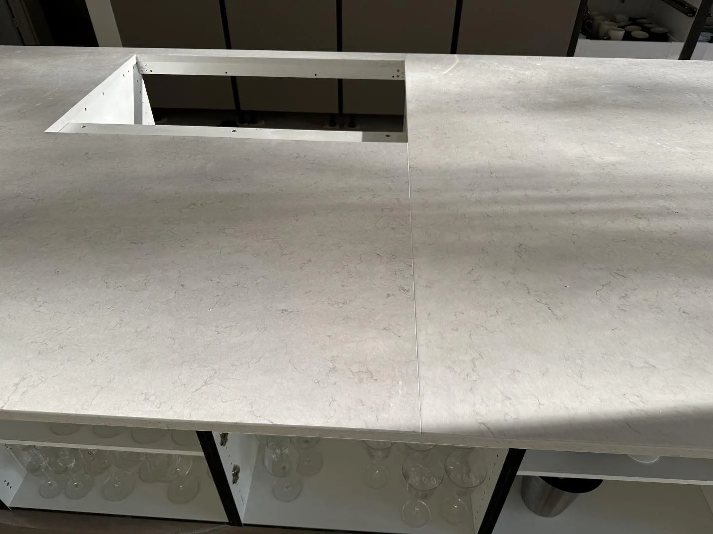 Køkkenbordplade i Silestone Snowy Ibiza, Vejbystrand – billede 6