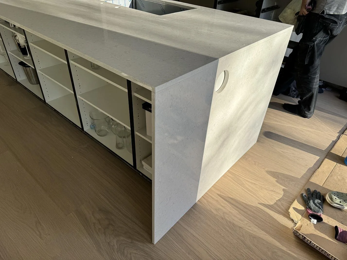 Køkkenbordplade i Silestone Snowy Ibiza, Vejbystrand – billede 3