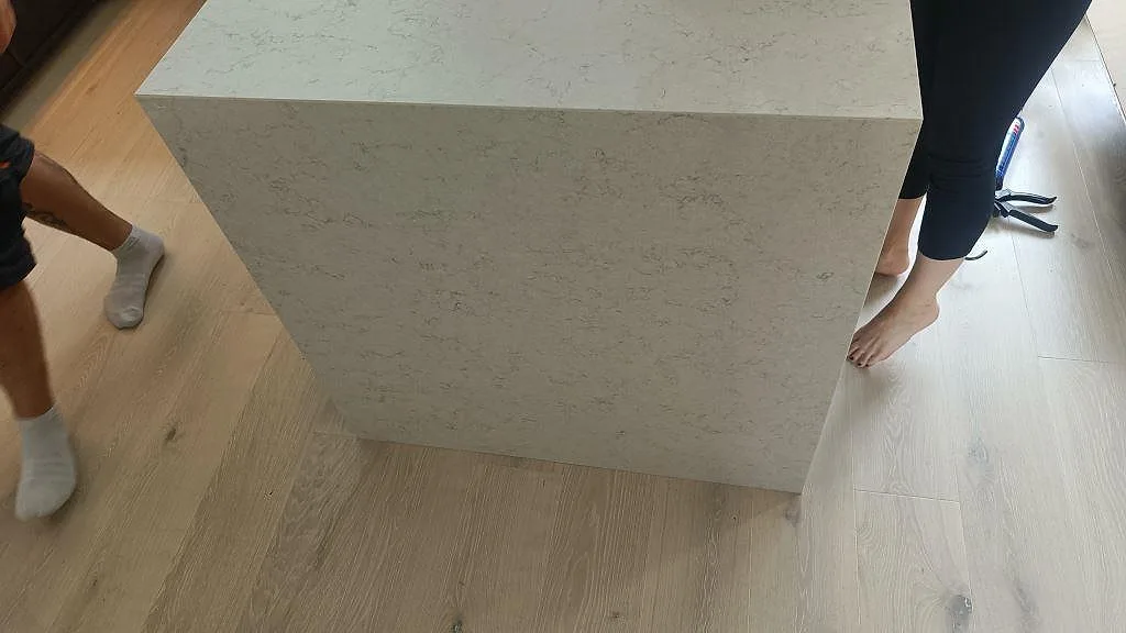 Køkkenbordplade i Silestone Snowy Ibiza, Vellinge – billede 2
