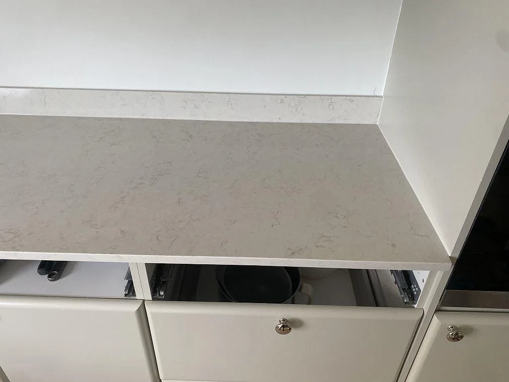 Køkkenbordplade i Silestone Snowy Ibiza, Ystad – billede 8