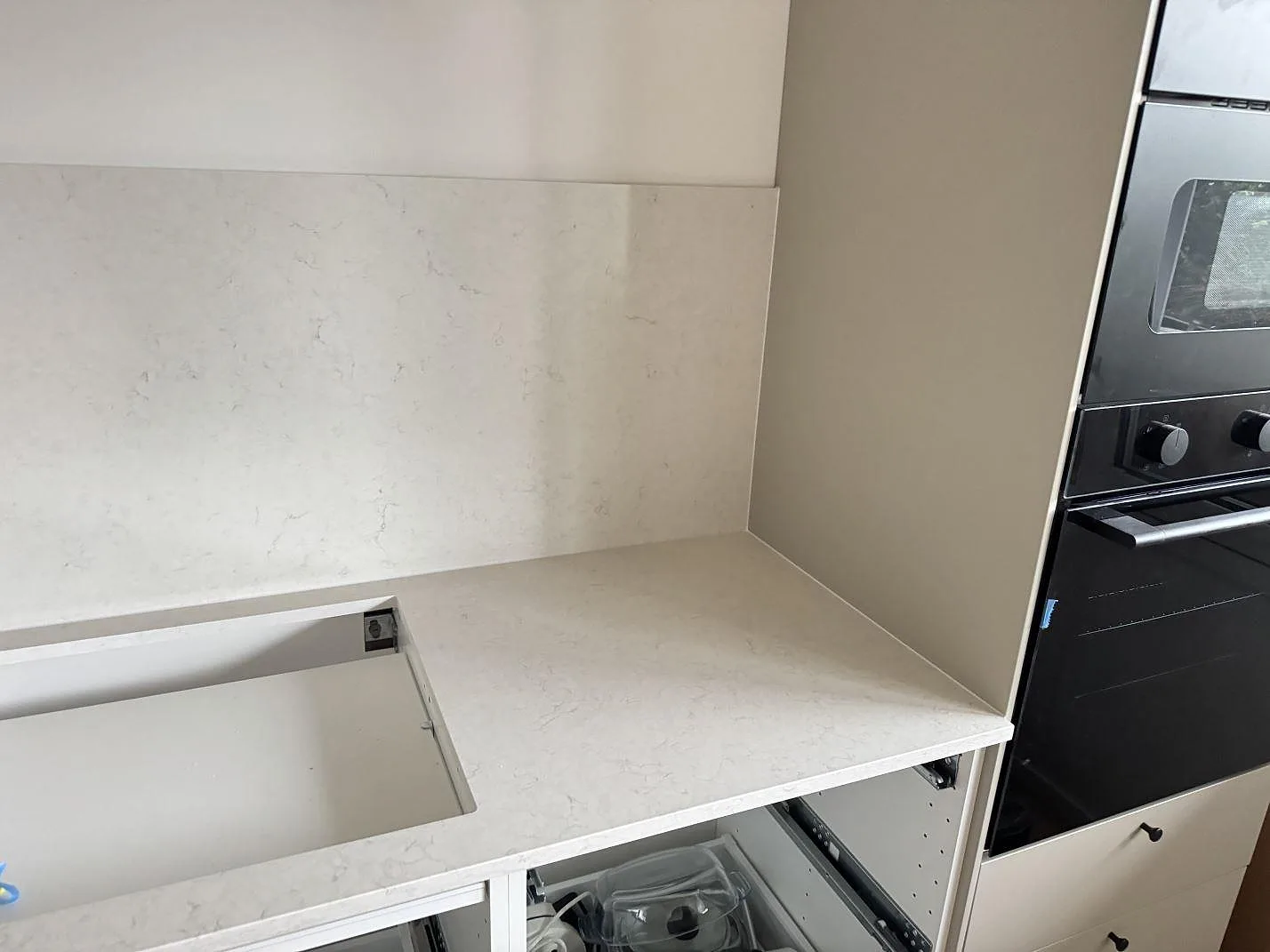 Køkkenbordplade i Silestone Snowy Ibiza, Ystad – billede 6