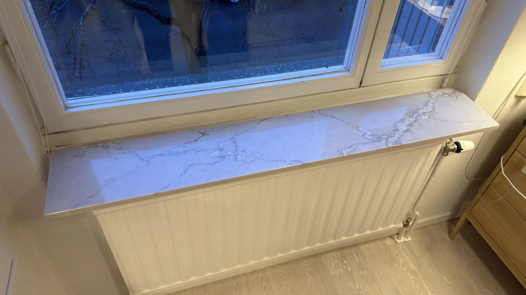 Vinduesplade i Silestone Victorian silver, Bromma – billede 2
