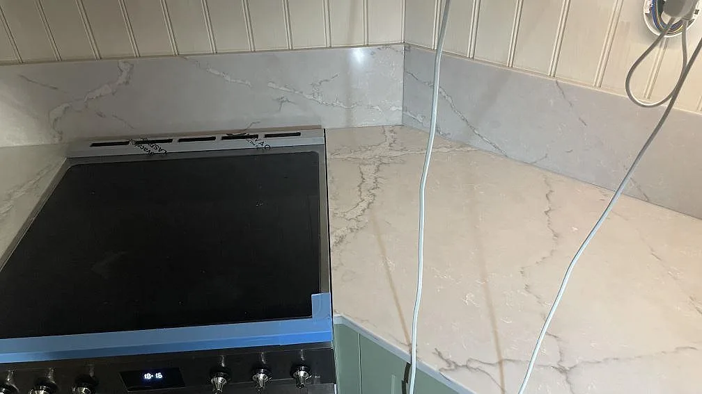 Køkkenbordplade i Silestone Victorian silver, Göteborg – billede 7
