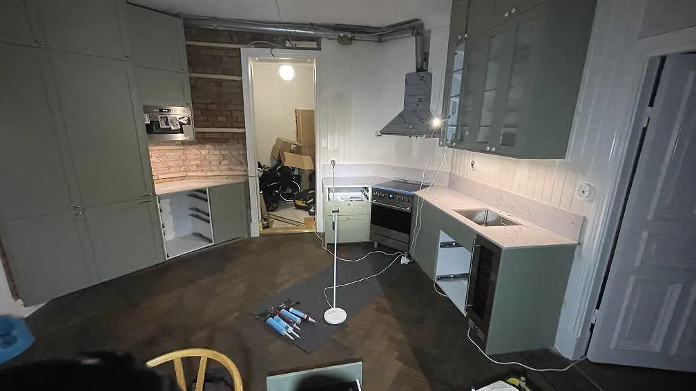 Køkkenbordplade i Silestone Victorian silver, Göteborg – billede 2